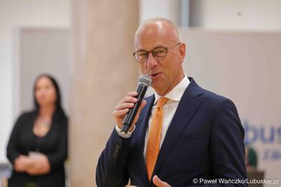 Życzenia z okazji Dnia Samorządu Terytorialnego złożył marszałek województwa lubuskiego Marcin Jabłoński.

