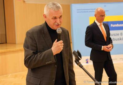 Życzenia z okazji Dnia Samorządu Terytorialnego złożył członek zarządu województwa lubuskiego Jacek Urbański