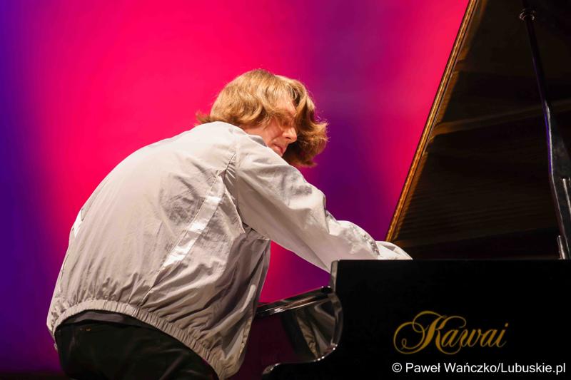 Koncert jazzowy w wykonaniu Adama Bałdycha i Kamila Piotrowicza