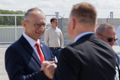 W Bieganowie, gdzie niegdyś działała największa w Polsce Przemysłowa Ferma Trzody Chlewnej, właśnie otwarto nowoczesną fermę zarodową.