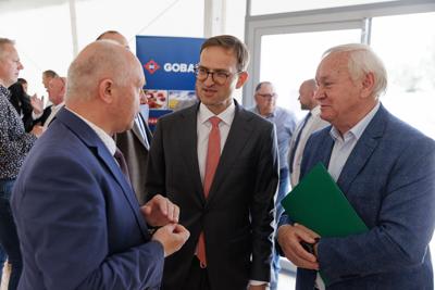 W Bieganowie, gdzie niegdyś działała największa w Polsce Przemysłowa Ferma Trzody Chlewnej, właśnie otwarto nowoczesną fermę zarodową.