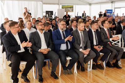 W Bieganowie, gdzie niegdyś działała największa w Polsce Przemysłowa Ferma Trzody Chlewnej, właśnie otwarto nowoczesną fermę zarodową.