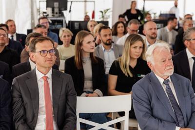 W Bieganowie, gdzie niegdyś działała największa w Polsce Przemysłowa Ferma Trzody Chlewnej, właśnie otwarto nowoczesną fermę zarodową.