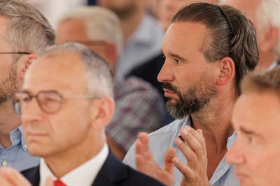 W Bieganowie, gdzie niegdyś działała największa w Polsce Przemysłowa Ferma Trzody Chlewnej, właśnie otwarto nowoczesną fermę zarodową.