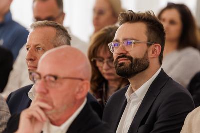 W Bieganowie, gdzie niegdyś działała największa w Polsce Przemysłowa Ferma Trzody Chlewnej, właśnie otwarto nowoczesną fermę zarodową.