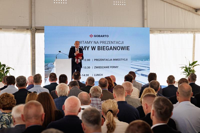W Bieganowie, gdzie niegdyś działała największa w Polsce Przemysłowa Ferma Trzody Chlewnej, właśnie otwarto nowoczesną fermę zarodową.