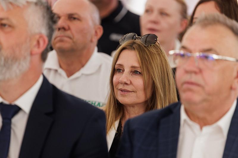 W Bieganowie, gdzie niegdyś działała największa w Polsce Przemysłowa Ferma Trzody Chlewnej, właśnie otwarto nowoczesną fermę zarodową.