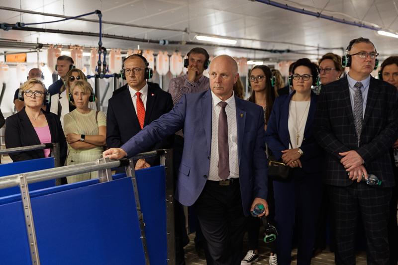 W Bieganowie, gdzie niegdyś działała największa w Polsce Przemysłowa Ferma Trzody Chlewnej, właśnie otwarto nowoczesną fermę zarodową.