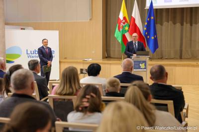 Uroczystość podsumowująca konkursy i wręczenie nagród laureatom etapów wojewódzkich i osób wyróżnionych w XV edycji  ogólnopolskiego Konkursu Plastycznego dla dzieci „Wioski bez troski” oraz VI edycji Ogólnopolskiego Konkursu dla Dzieci na Rymowankę o Bezpieczeństwie w Gospodarstwie Rolnym pod hasłem „Wioski bez troski”.