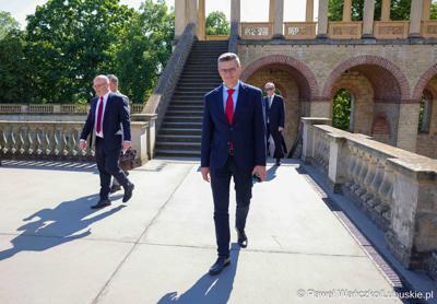 W Kancelarii Kraju Związkowego Brandenburgia w Poczdamie odbyło się wspólne posiedzenie Zarządu Województwa Lubuskiego i rządu Kraju Związkowego Brandenburgia. Wydarzenie wiąże się z 25-leciem podpisania wspólnego oświadczenia o współpracy między regionami.