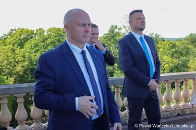 W Kancelarii Kraju Związkowego Brandenburgia w Poczdamie odbyło się wspólne posiedzenie Zarządu Województwa Lubuskiego i rządu Kraju Związkowego Brandenburgia. Wydarzenie wiąże się z 25-leciem podpisania wspólnego oświadczenia o współpracy między regionami.