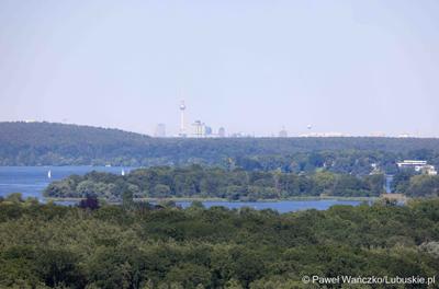 W Kancelarii Kraju Związkowego Brandenburgia w Poczdamie odbyło się wspólne posiedzenie Zarządu Województwa Lubuskiego i rządu Kraju Związkowego Brandenburgia. Wydarzenie wiąże się z 25-leciem podpisania wspólnego oświadczenia o współpracy między regionami.