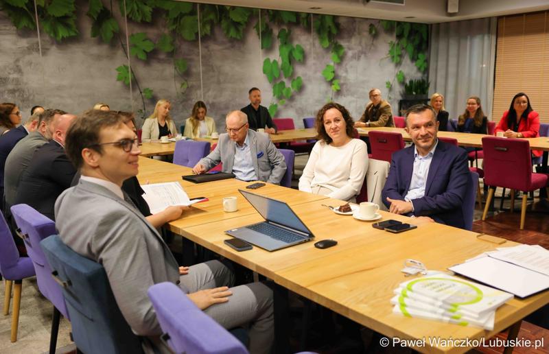 Uczestnicy Lubuskiego Forum Innowacji w Zielonej Górze