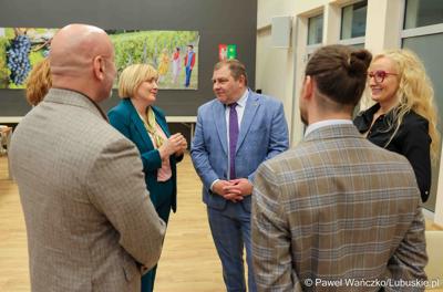 Uczestnicy konferencji prasowej dot. umowy o dofinansowanie projektu „Centrum Wsparcia Organizacji Pozarządowych - podregion zielonogórski” 
