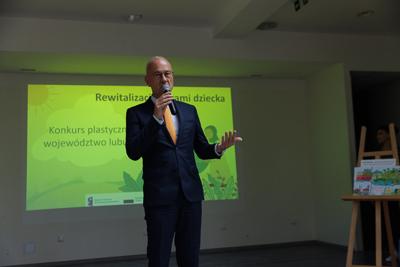 Konkurs był skierowany był do dzieci w wieku szkolnym (od pierwszej do ósmej klasy szkoły podstawowej). Dzieci zaprezentowały w swoich rysunkach, co jest dla nich ważne w miejscu zamieszkania, jak powinna wyglądać ich najbliższa okolica i relacje między sąsiadami.