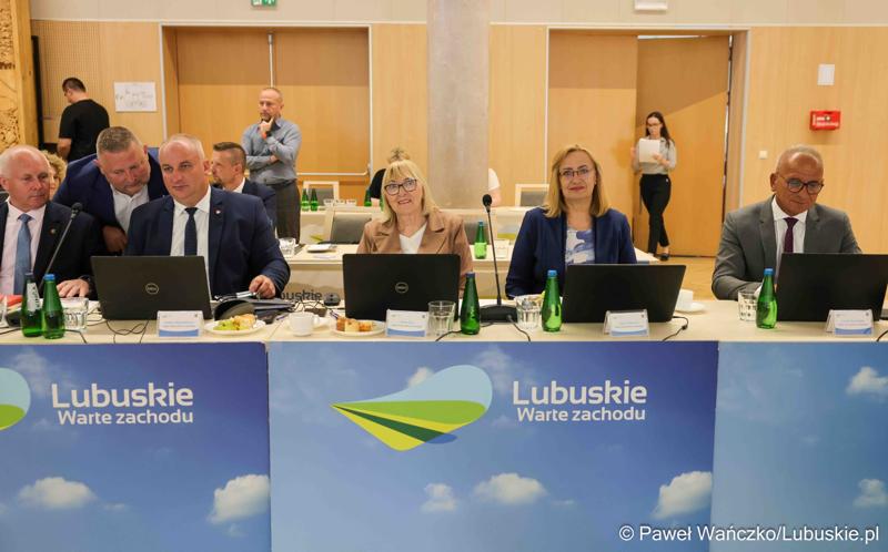 Uczestnicy XI zwyczajnej sesji Sejmiku Województwa Lubuskiego