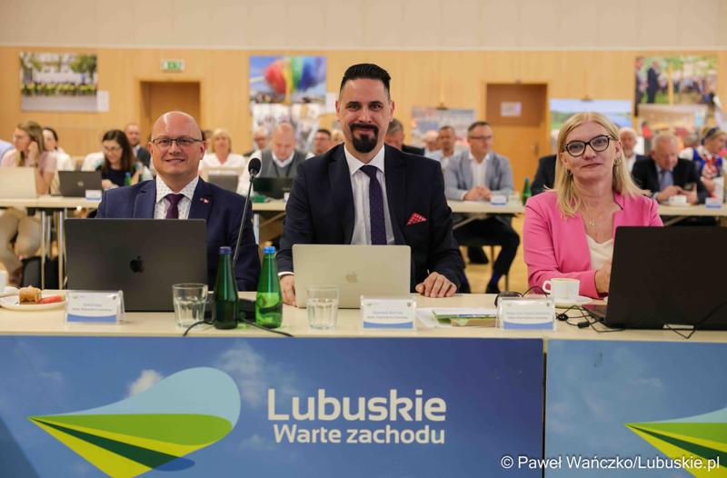Uczestnicy XI zwyczajnej sesji Sejmiku Województwa Lubuskiego