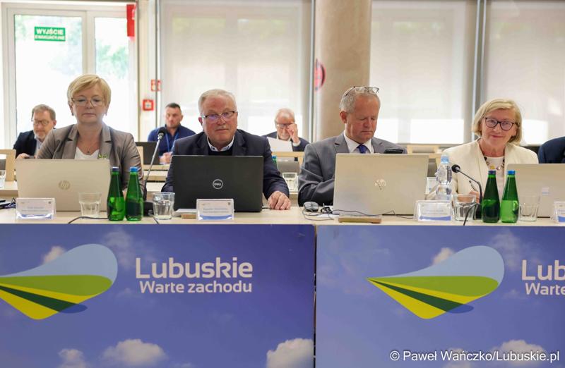 Uczestnicy XI zwyczajnej sesji Sejmiku Województwa Lubuskiego