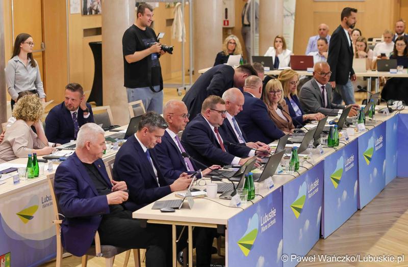 Uczestnicy XI zwyczajnej sesji Sejmiku Województwa Lubuskiego