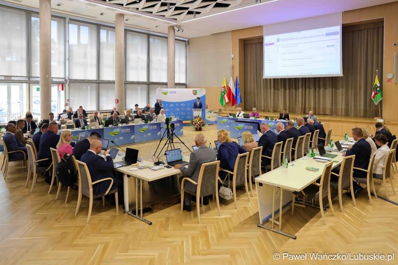 Uczestnicy XI zwyczajnej sesji Sejmiku Województwa Lubuskiego