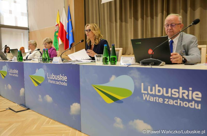 Uczestnicy XI zwyczajnej sesji Sejmiku Województwa Lubuskiego
