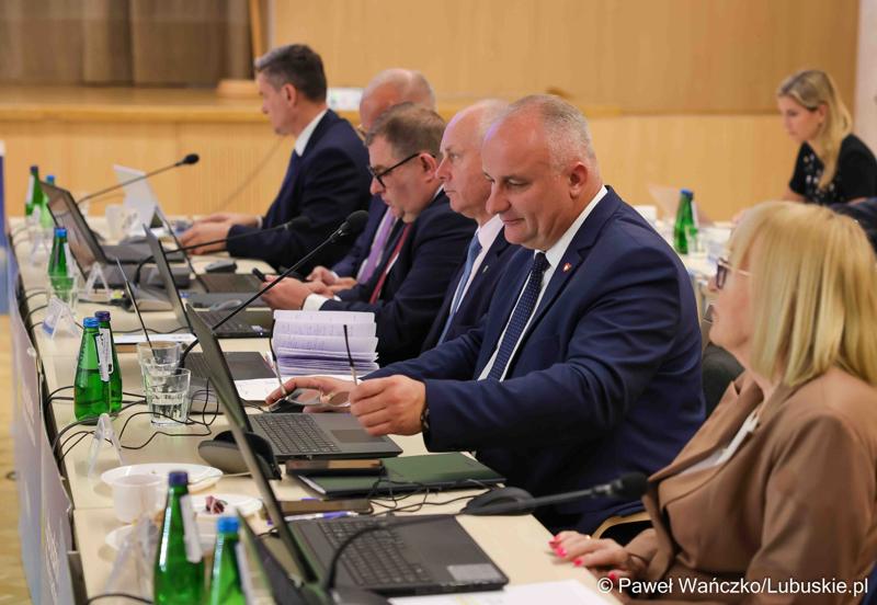 Uczestnicy XI zwyczajnej sesji Sejmiku Województwa Lubuskiego