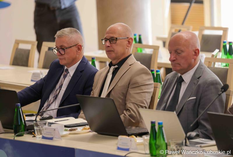 Uczestnicy XI zwyczajnej sesji Sejmiku Województwa Lubuskiego