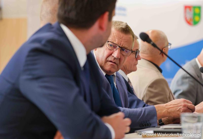 Uczestnicy XI zwyczajnej sesji Sejmiku Województwa Lubuskiego