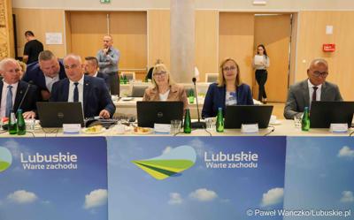 Uczestnicy XI zwyczajnej sesji Sejmiku Województwa Lubuskiego 
