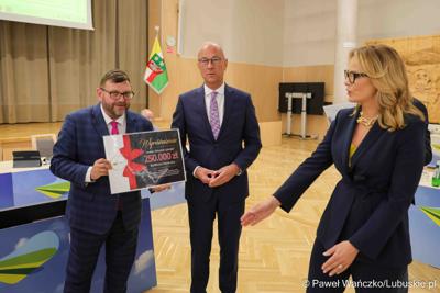 Uczestnicy XI zwyczajnej sesji Sejmiku Województwa Lubuskiego 
