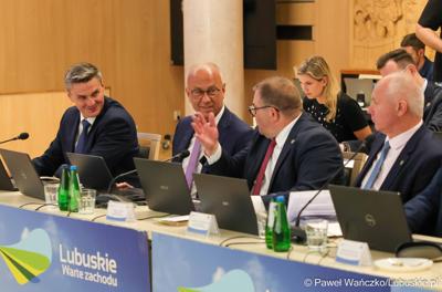 Uczestnicy XI zwyczajnej sesji Sejmiku Województwa Lubuskiego 
