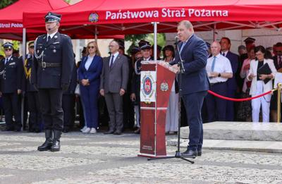 26 lekkich i średnich samochodów ratowniczo-gaśniczych otrzymały lubuskie jednostki OSP w ramach projektu unijnego zrealizowanego przez Oddział Wojewódzki Związku Ochotniczych Straży Pożarnych RP. 28 czerwca 2025 r. na zielonogórskim Placu Bohaterów odbyła się uroczystość podsumowująca to działanie.