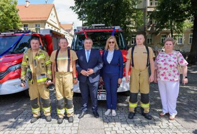 26 lekkich i średnich samochodów ratowniczo-gaśniczych otrzymały lubuskie jednostki OSP w ramach projektu unijnego zrealizowanego przez Oddział Wojewódzki Związku Ochotniczych Straży Pożarnych RP. 28 czerwca 2025 r. na zielonogórskim Placu Bohaterów odbyła się uroczystość podsumowująca to działanie.