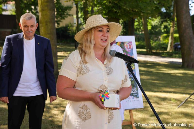 Uczestnicy konferencji prasowej dot. Międzynarodowego Festiwalu Folkloru - Oblicza Tradycji 2025