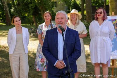 Uczestnicy konferencji prasowej dot. Międzynarodowego Festiwalu Folkloru - Oblicza Tradycji 2025
