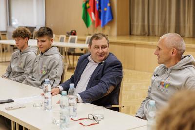 Lubuscy lekkoatleci zdobyli dla regionu łącznie osiem medali: dwa złote, dwa srebrne i cztery brązowe, co zapewniło województwu lubuskiemu dziesiąte miejsce w klasyfikacji medalowej. W spotkaniu w Urzędzie Marszałkowskim uczestniczyli medaliści, ich trenerzy oraz przedstawiciele klubów sportowych
