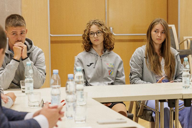 Lubuscy lekkoatleci zdobyli dla regionu łącznie osiem medali: dwa złote, dwa srebrne i cztery brązowe, co zapewniło województwu lubuskiemu dziesiąte miejsce w klasyfikacji medalowej. W spotkaniu w Urzędzie Marszałkowskim uczestniczyli medaliści, ich trenerzy oraz przedstawiciele klubów sportowych