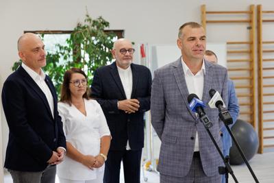 Ośrodek Integracji Społecznej to stowarzyszenie, które wspiera szpitale, podmioty zaangażowane bezpośrednio w ochronę zdrowia na terenie województwa lubuskiego. 