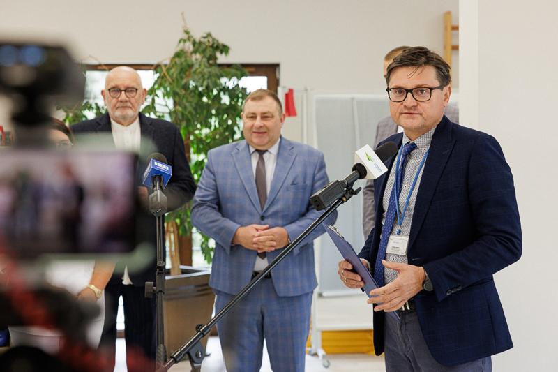 Ośrodek Integracji Społecznej to stowarzyszenie, które wspiera szpitale, podmioty zaangażowane bezpośrednio w ochronę zdrowia na terenie województwa lubuskiego.