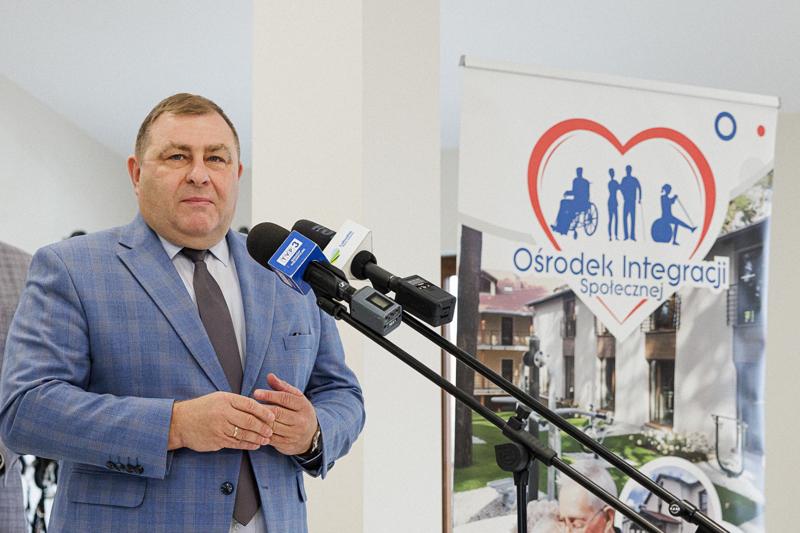 Ośrodek Integracji Społecznej to stowarzyszenie, które wspiera szpitale, podmioty zaangażowane bezpośrednio w ochronę zdrowia na terenie województwa lubuskiego.