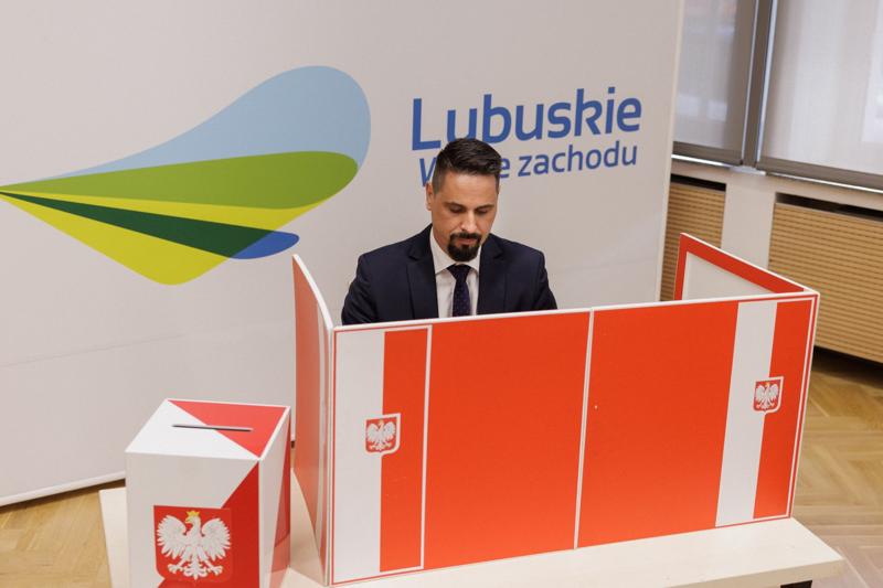 Sesja Sejmiku Województwa, podczas której wybrano nowego marszałka oraz zarząd województwa lubuskiego