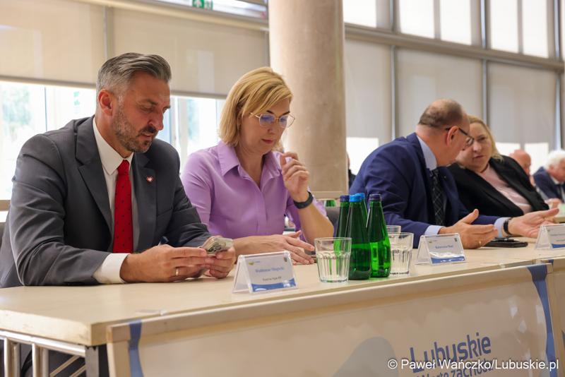 Sesja Sejmiku Województwa, podczas której wybrano nowego marszałka oraz zarząd województwa lubuskiego