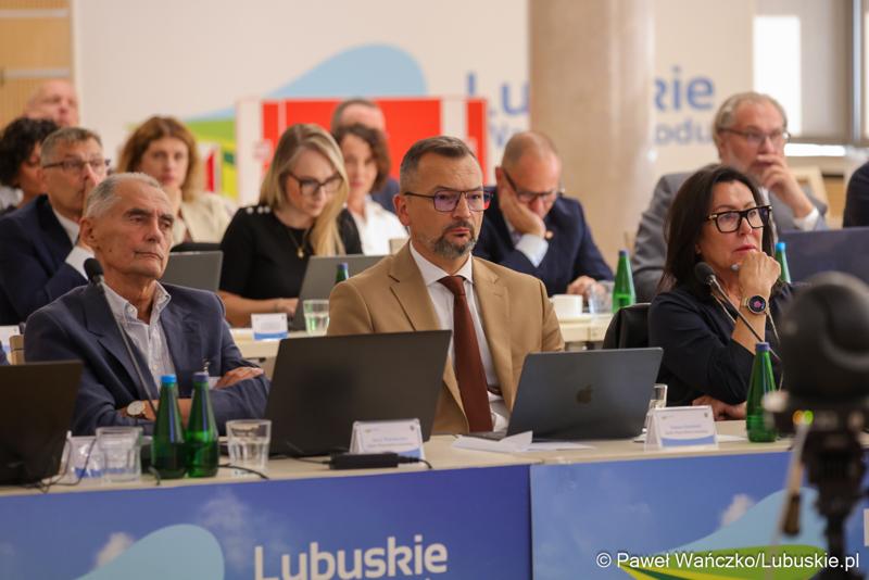 Sesja Sejmiku Województwa, podczas której wybrano nowego marszałka oraz zarząd województwa lubuskiego