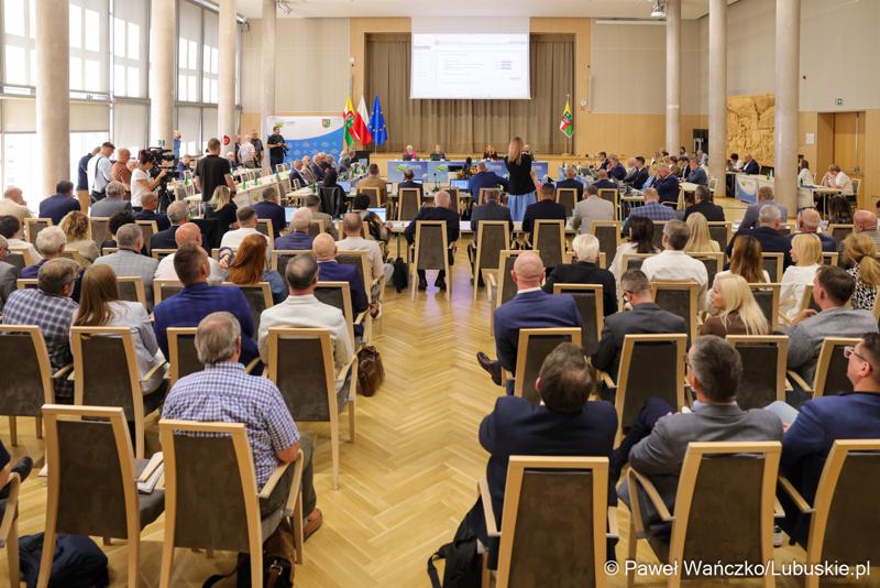 Sesja Sejmiku Województwa, podczas której wybrano nowego marszałka oraz zarząd województwa lubuskiego