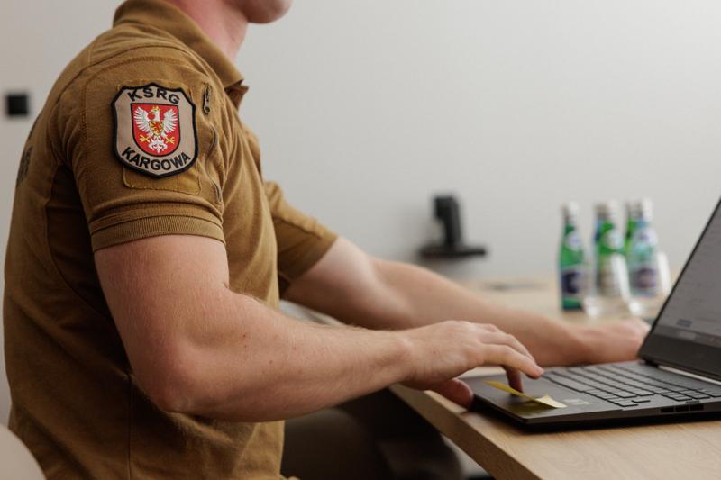 W Urzędzie Marszałkowskim odbyło się spotkanie poświęcone współpracy w obszarze innowacyjnych technologii, z udziałem przedstawicieli samorządu województwa lubuskiego, Parku Technologii Kosmicznych oraz Ochotniczej Straży Pożarnej w Kargowej. Rozmowy dotyczyły projektów o charakterze międzynarodowym i przełomowym znaczeniu. Szczegóły inicjatyw zostaną przedstawione opinii publicznej w najbliższym czasie.