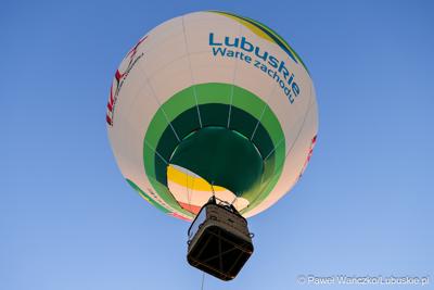 Balon z logotypem i herbem Województwa Lubuskiego oraz logotypem Aeroklubu Ziemi Lubuskiej 