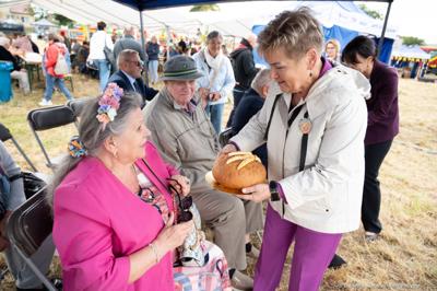 Członek Zarządu Województwa Lubuskiego Anna Chinalska wzięła udział w dożynkach gminnych, które odbyły się 23 sierpnia 2025 r. w Marcinowicach.
