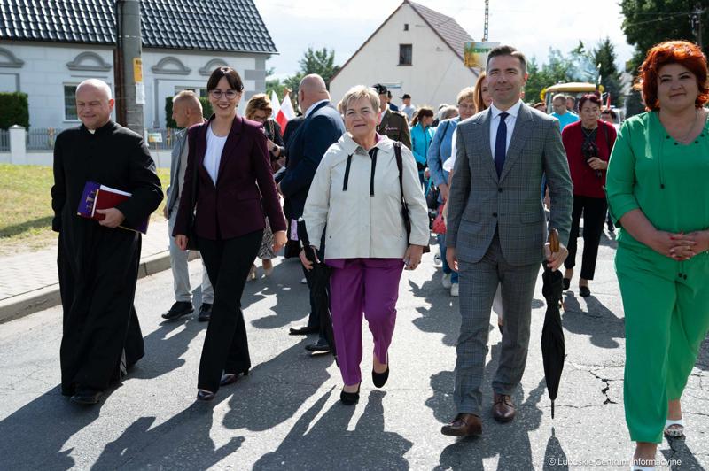 Członek Zarządu Województwa Lubuskiego Anna Chinalska wzięła udział w dożynkach gminnych, które odbyły się 23 sierpnia 2025 r. w Marcinowicach.