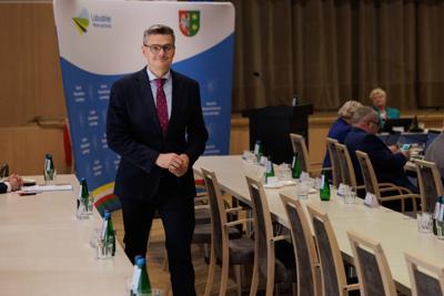 W poniedziałek (15 września 2025 r.) w urzędzie marszałkowskim w Zielonej Górze odbyła się XIII zwyczajna sesja Sejmiku Województwa Lubuskiego