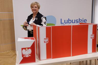 W poniedziałek (15 września 2025 r.) w urzędzie marszałkowskim w Zielonej Górze odbyła się XIII zwyczajna sesja Sejmiku Województwa Lubuskiego
